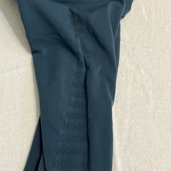 Lululemon Women's Green Blue Cropped Leggings Size 8 High Rise Mesh Detail - Picture 8 of 8